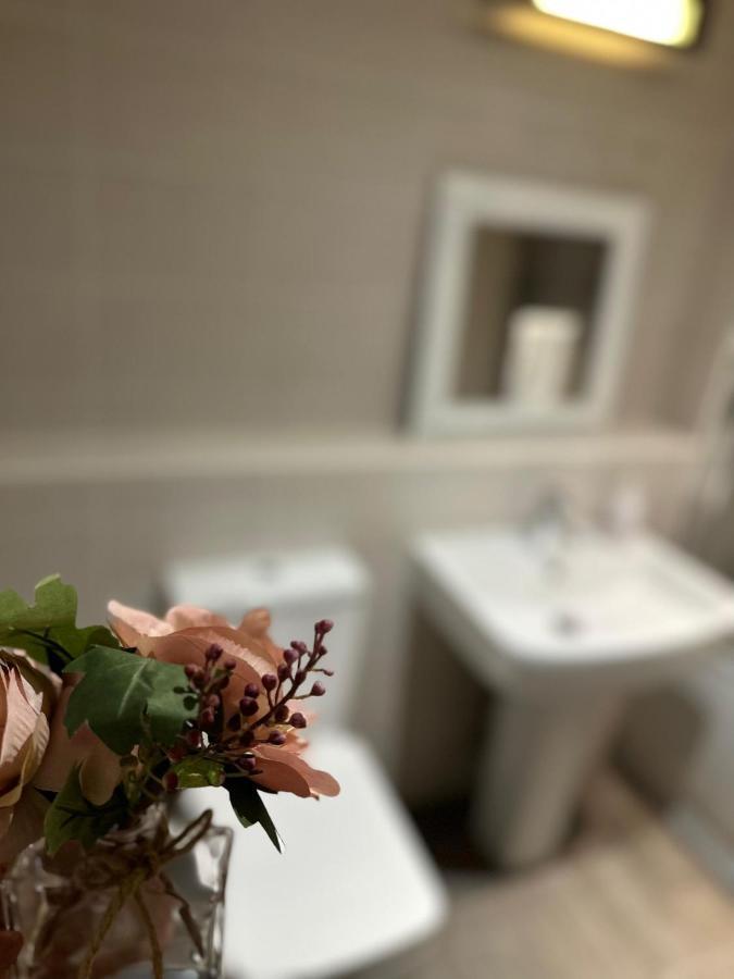 Koala & Tree - Modern 1 Bed Apartment For 4 Guests In The Heart Of Cambridge - Short Lets & Serviced Accommodation Exterior foto