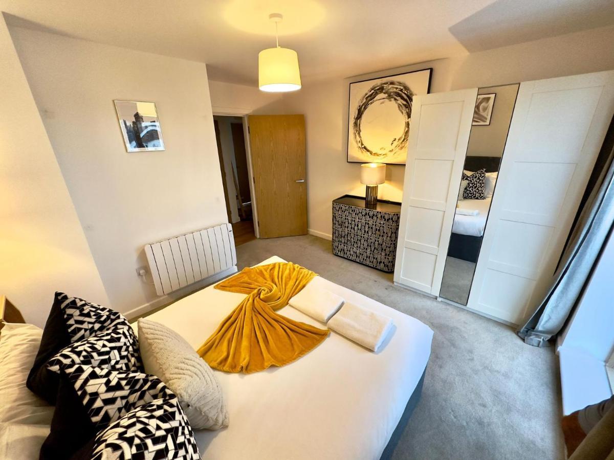 Koala & Tree - Modern 1 Bed Apartment For 4 Guests In The Heart Of Cambridge - Short Lets & Serviced Accommodation Exterior foto